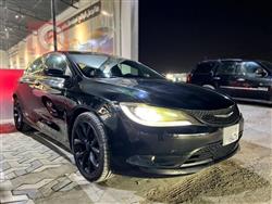 Chrysler 200